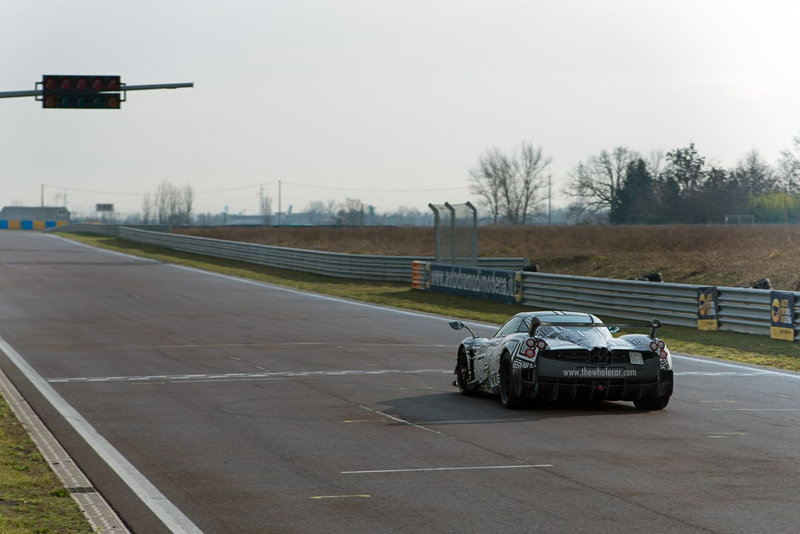 Illustration for article titled Here's The New Pagani Huayra BC Caught Testing In Italy